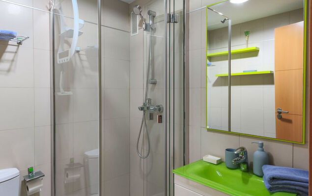 Malaga Pacifico - Photo 19